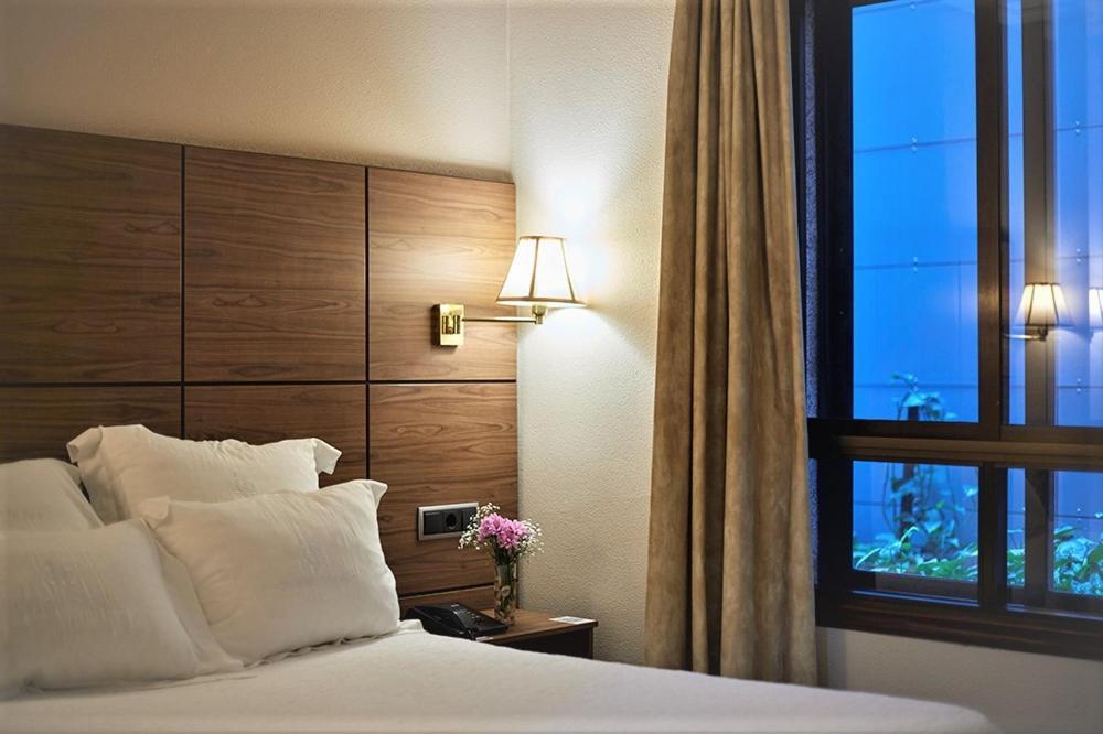 Economy Single Room