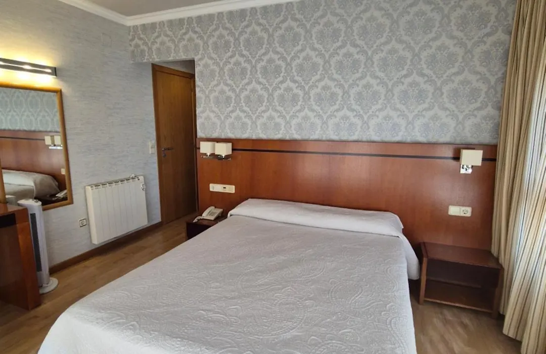 Hotel Hhb Pontevedra Confort-1